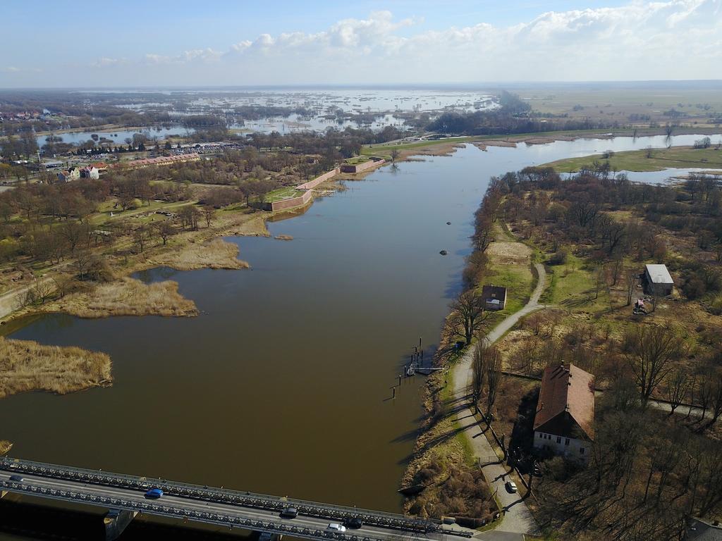 Ferienhaus "Am Gutspark" Alt Tucheband Luaran gambar